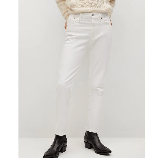 Women White Stretchable Fit Jeans